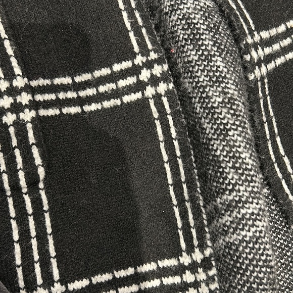 New condition Lyla and luxe cardigan coat - Picture 3 of 3